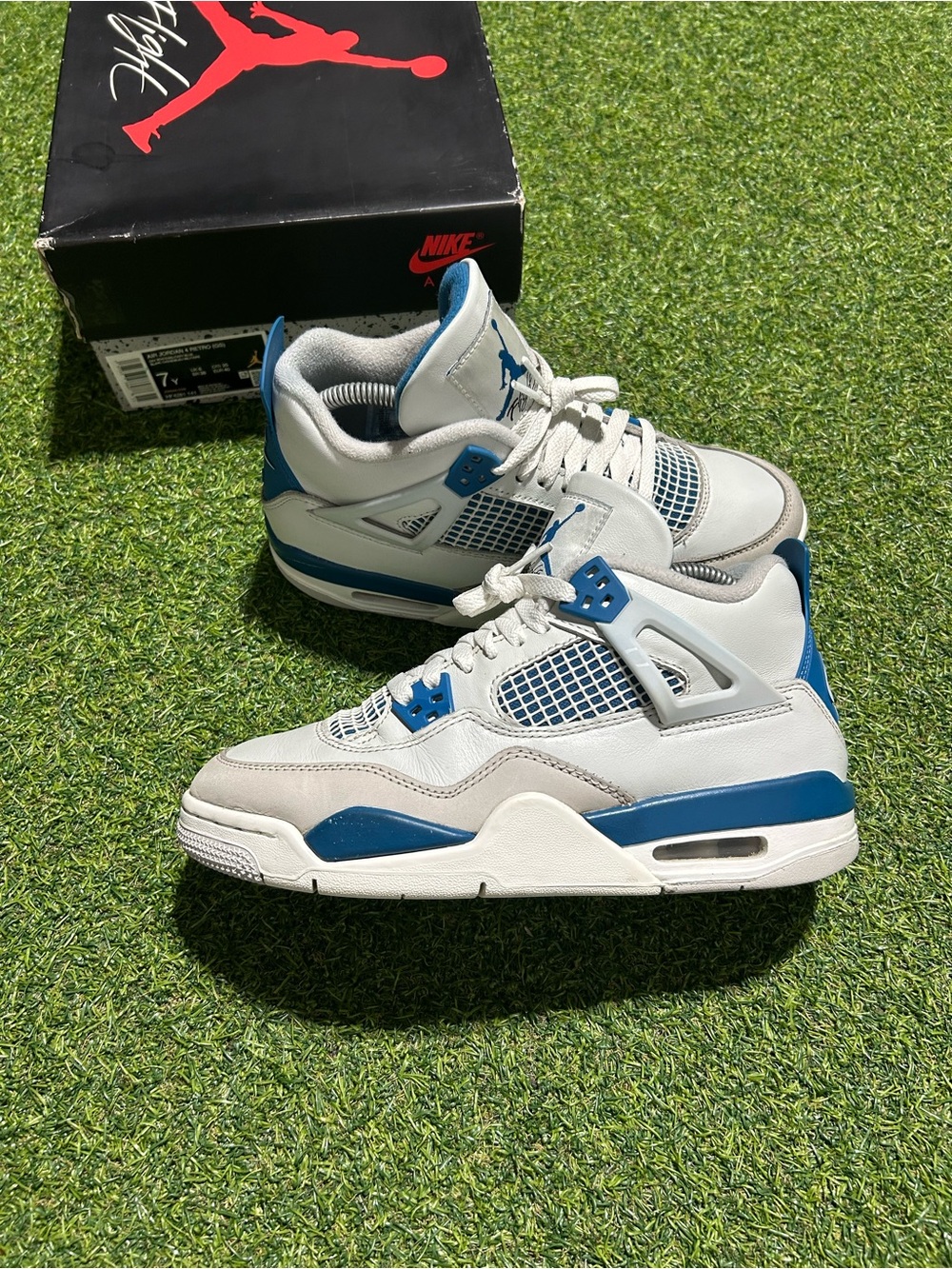 Nike Air Jordan 4 Retro Military Blue